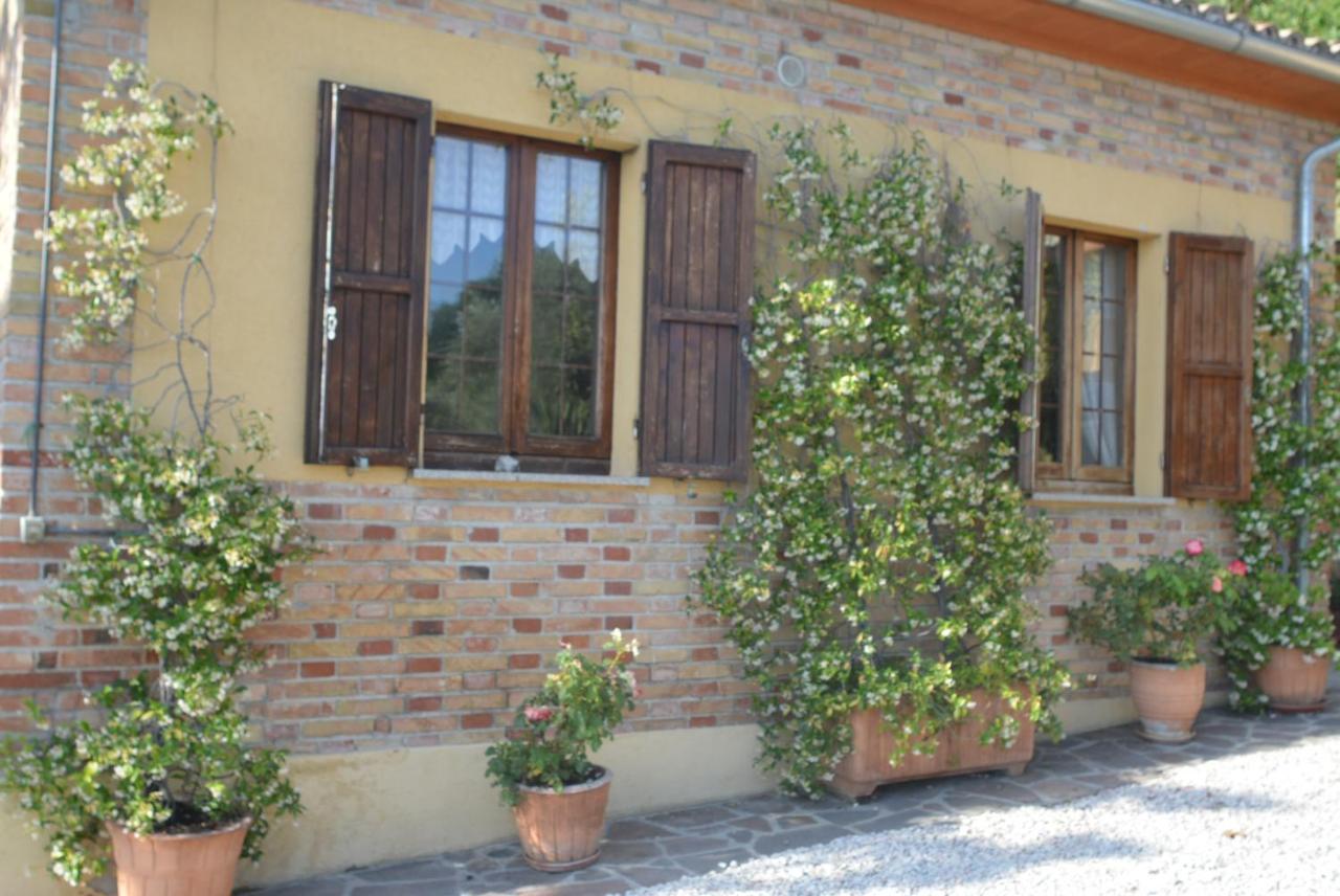 גוביו Villa Mischianti מראה חיצוני תמונה