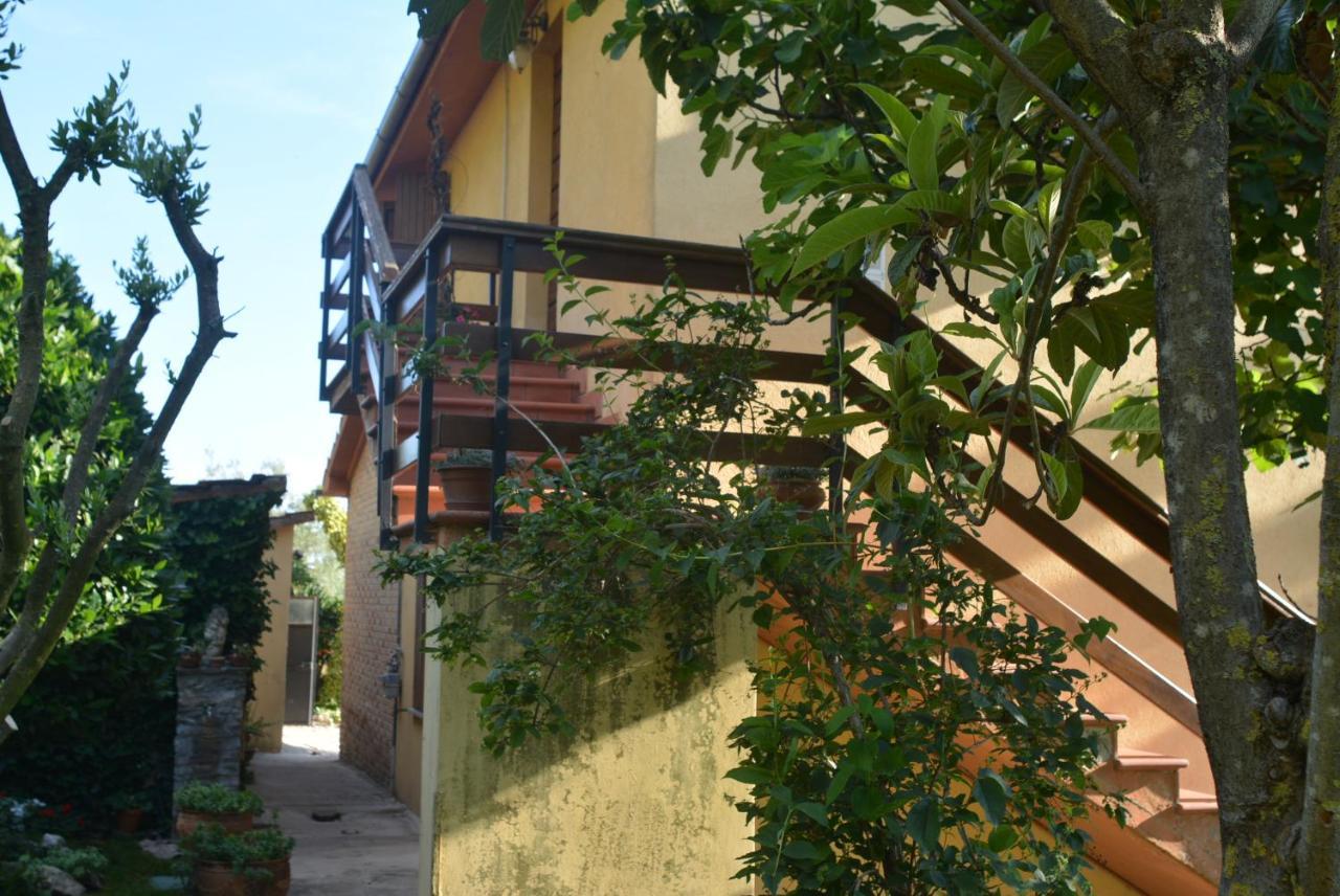 גוביו Villa Mischianti מראה חיצוני תמונה