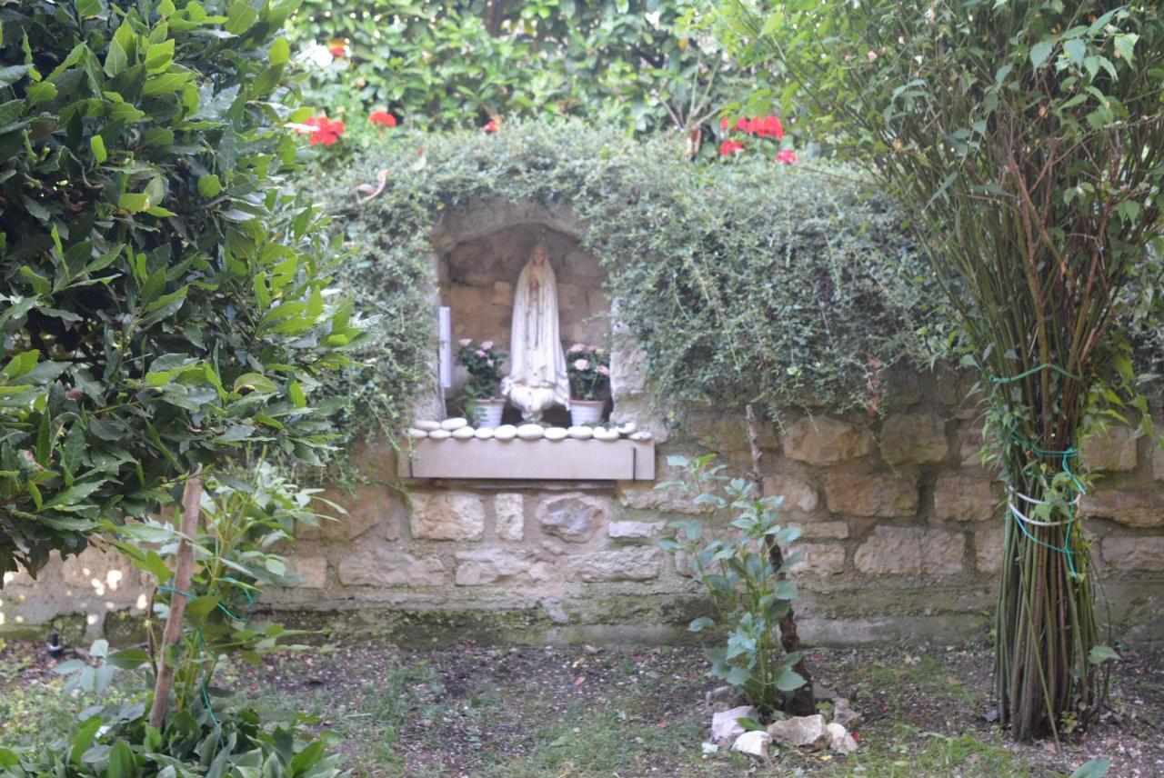 גוביו Villa Mischianti מראה חיצוני תמונה